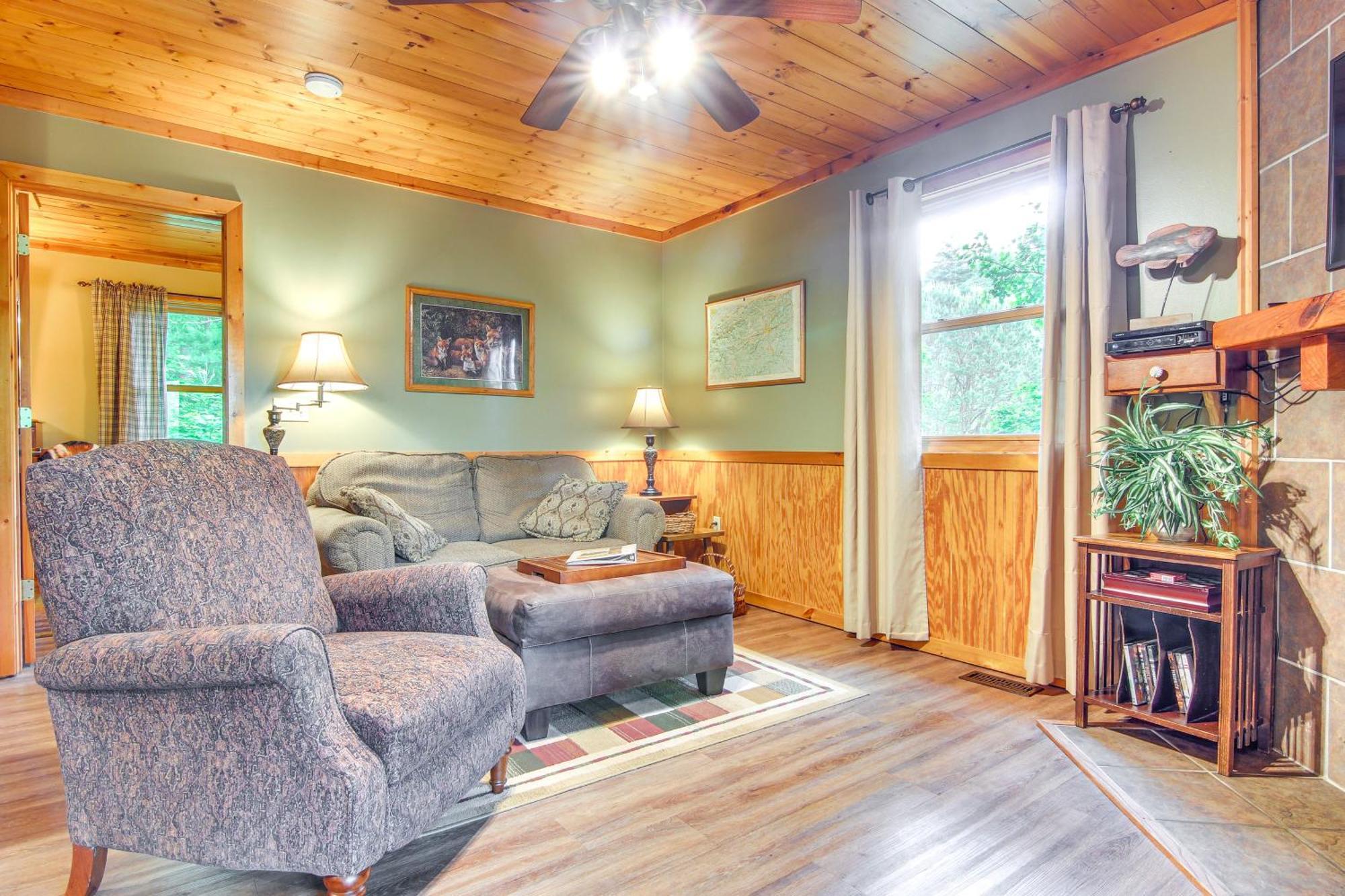Charming Fox Den Cabin In Whittier With Hot Tub! Ngoại thất bức ảnh